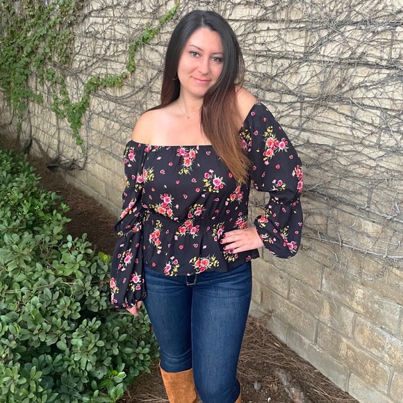 Meet your Posher, Melissa - Picture 1 of 1